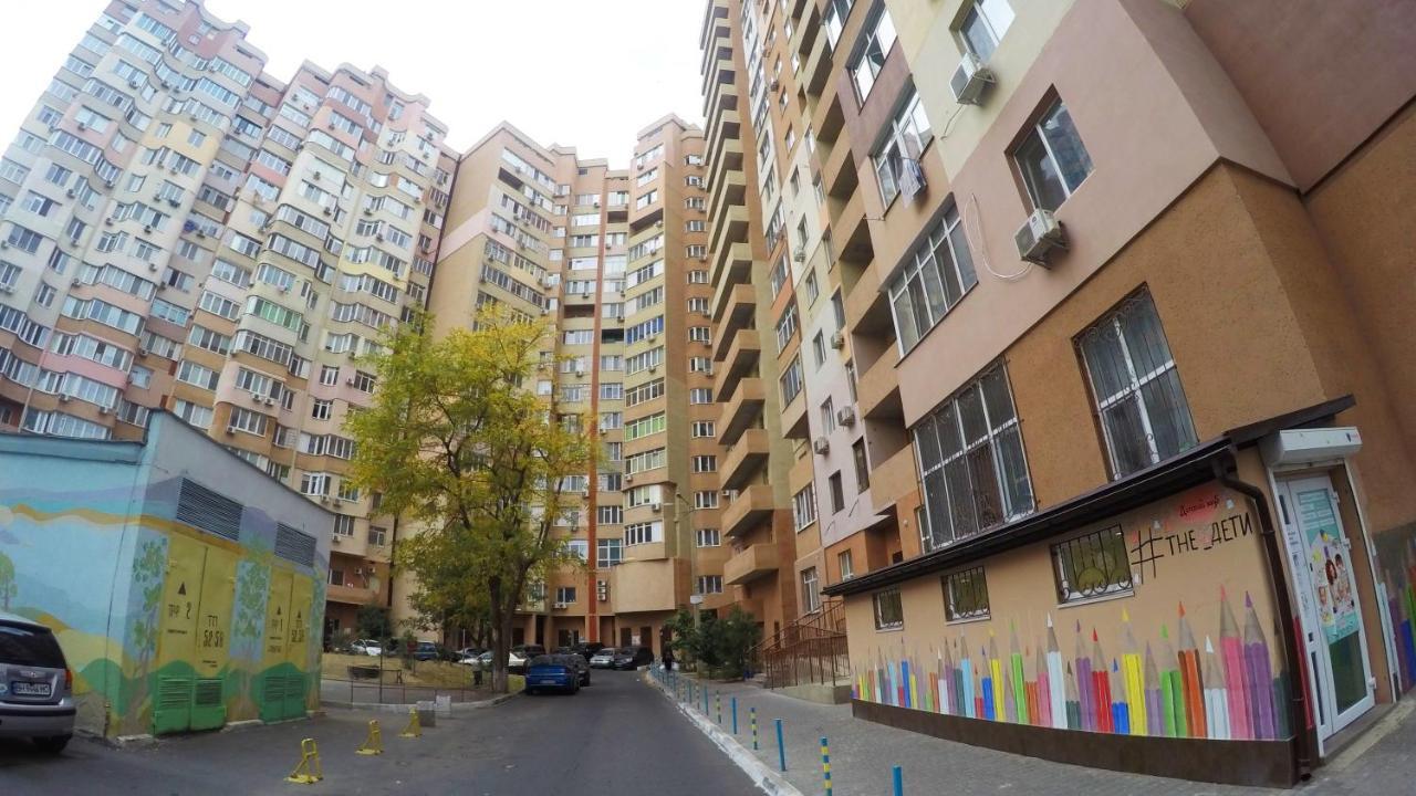 Просторная Квартира В Одессе Odessa Exterior foto
