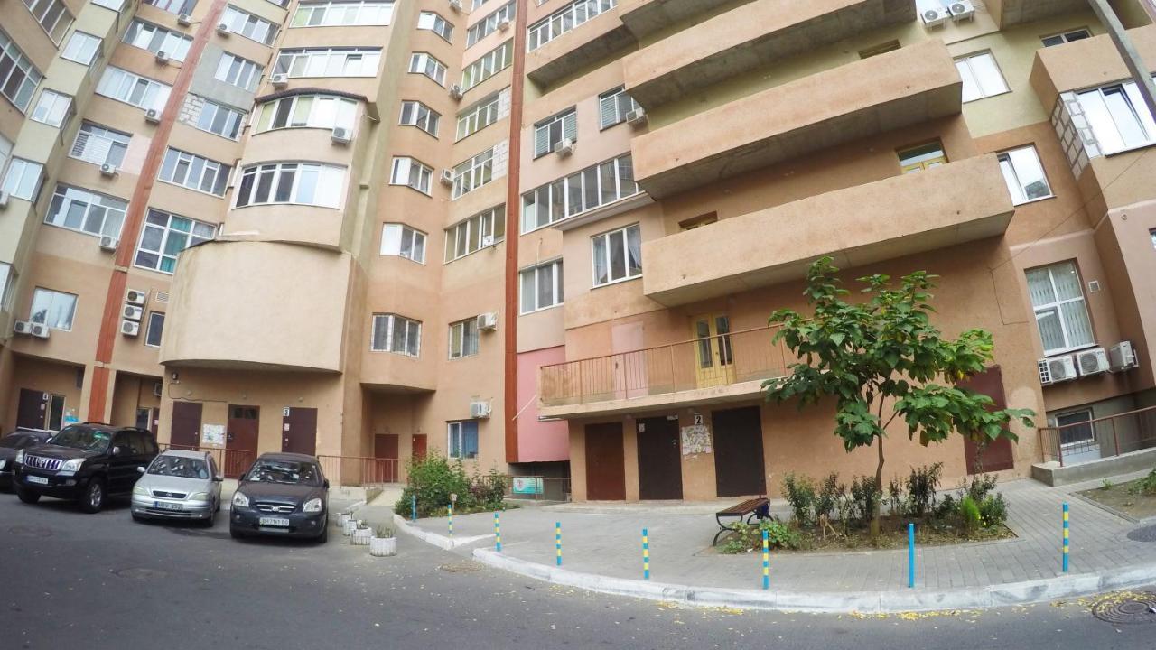 Просторная Квартира В Одессе Odessa Exterior foto